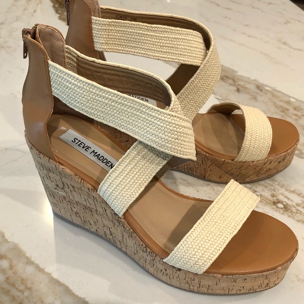 Steve Madden NEVER worn Wedge Sandals -Size 10